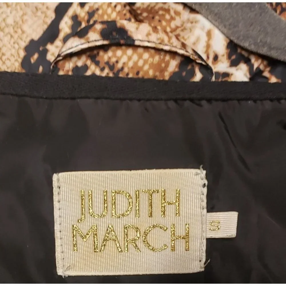 Judith March Sahara Snake Hooded Windbreaker - Picture 10 of 10